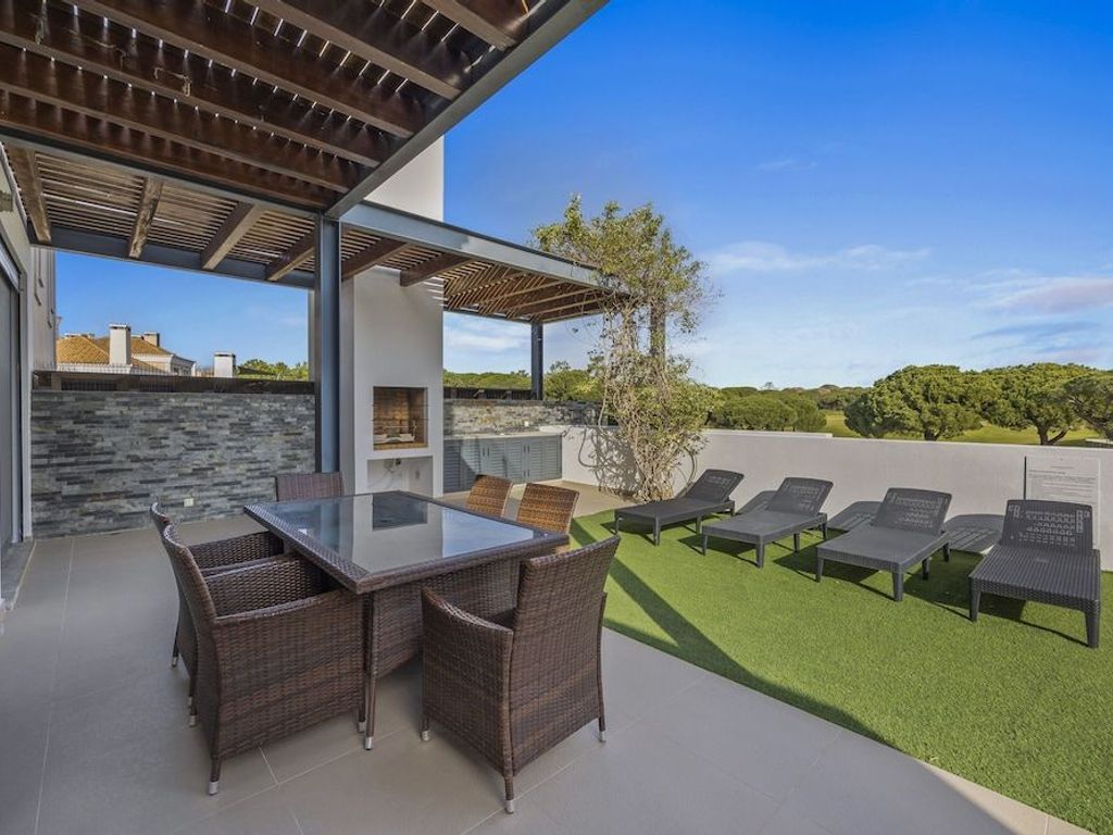 Vale do Lobo Resort