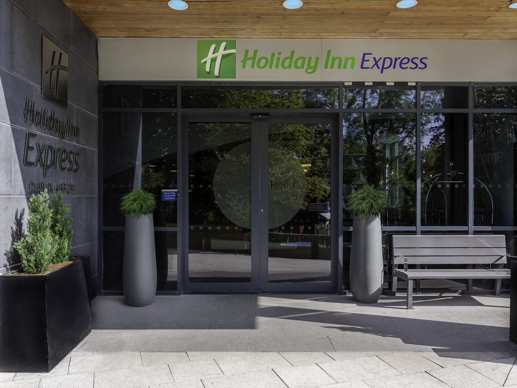 Holiday Inn Express DUBLIN AIRPORT by IHG