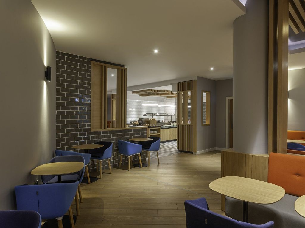 Holiday Inn Express DUBLIN AIRPORT by IHG
