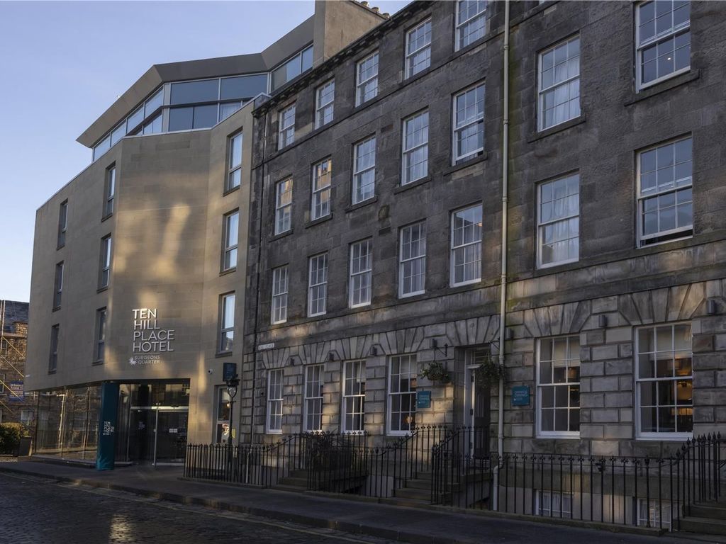 Ten Hill Place