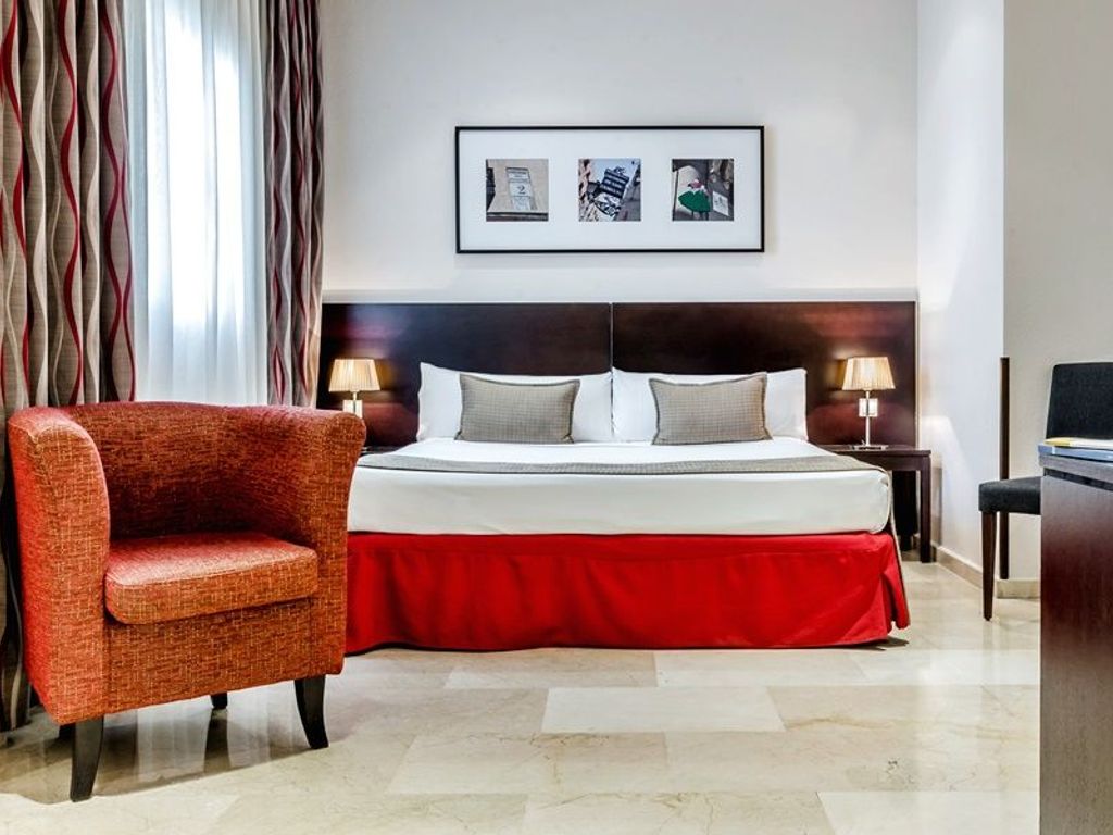 EXE SUITES 33