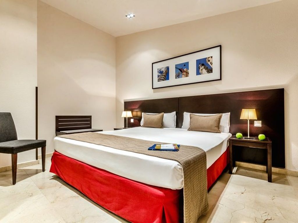 EXE SUITES 33