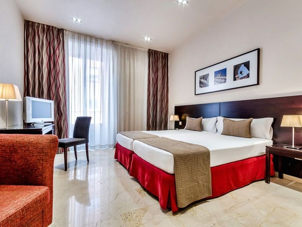 EXE SUITES 33