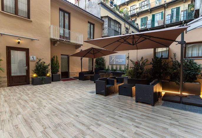 Hotel Urbani