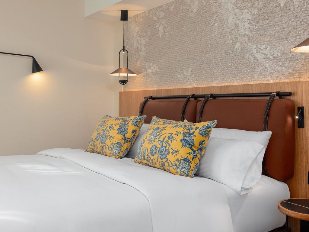 Vignette Collection CASA DEL COMPOSITOR by IHG