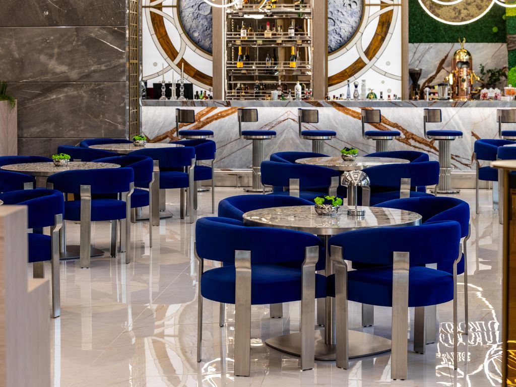 East Plaza Hotel