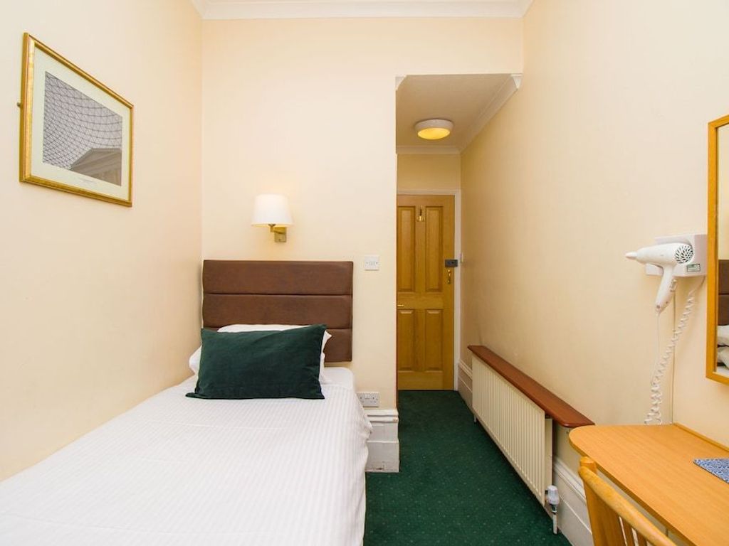 London Town Hotel