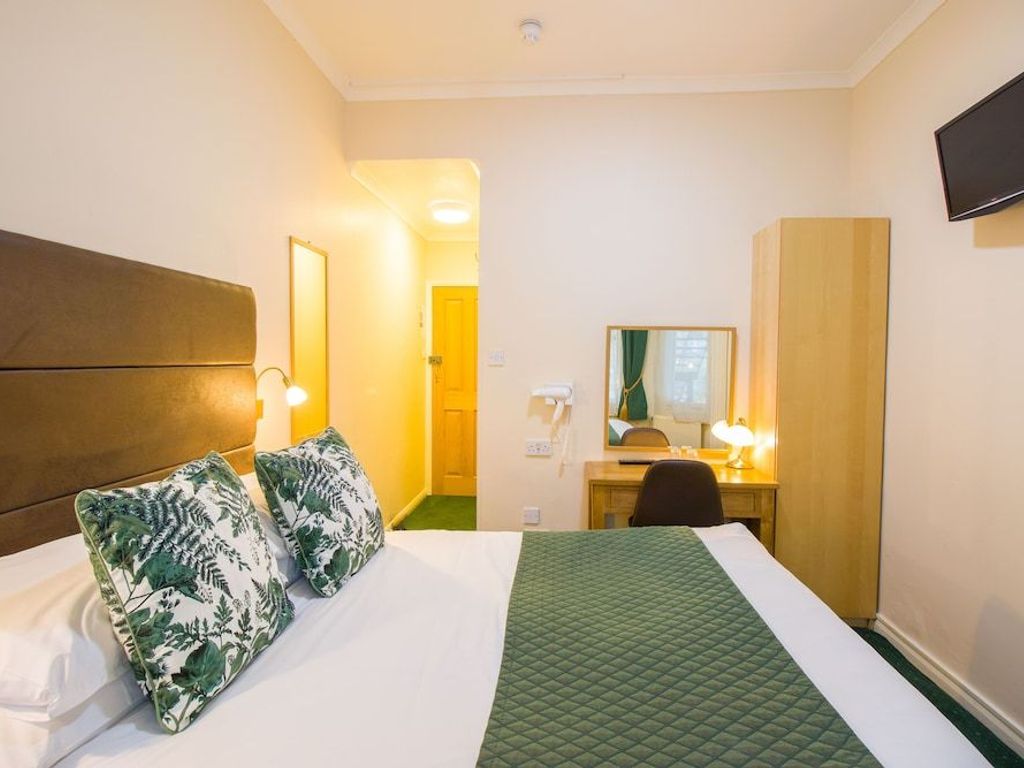 London Town Hotel
