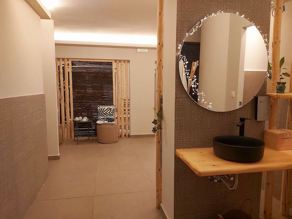 Alexakis Hotel & Spa