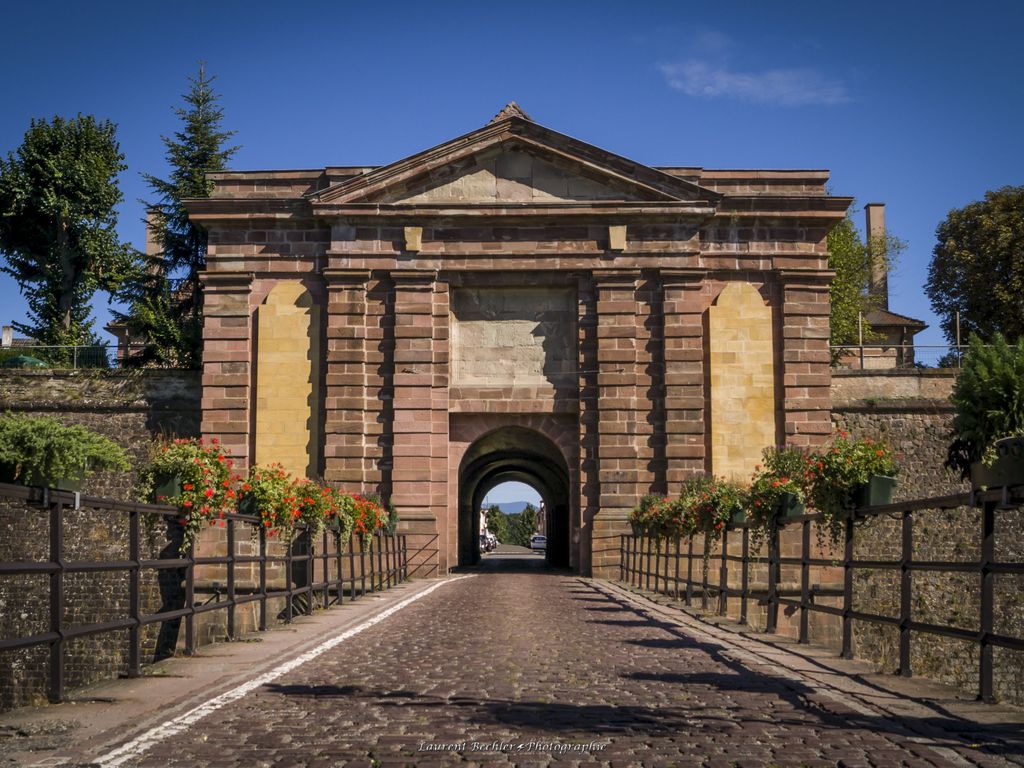 aux Deux Roses