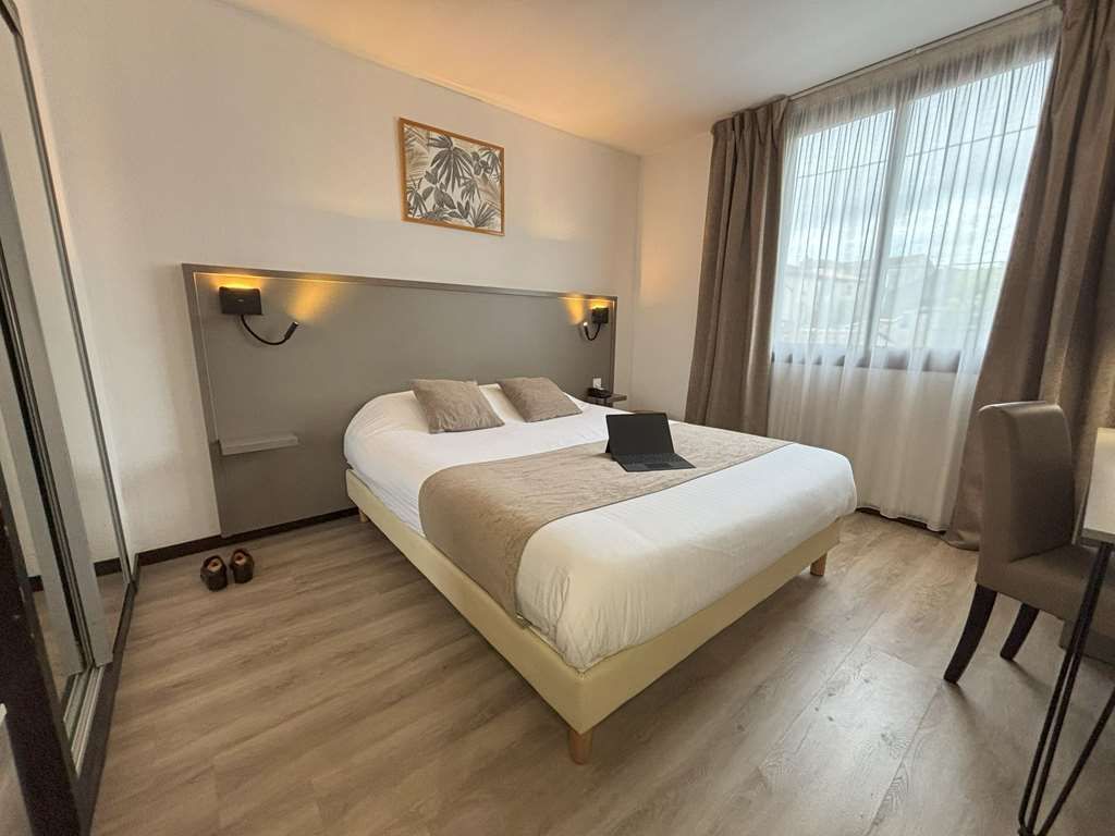HOTEL LE VALOIS COGNAC CENTRE