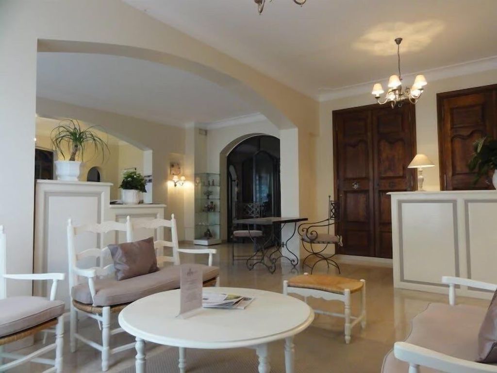 Hôtel les Echevins