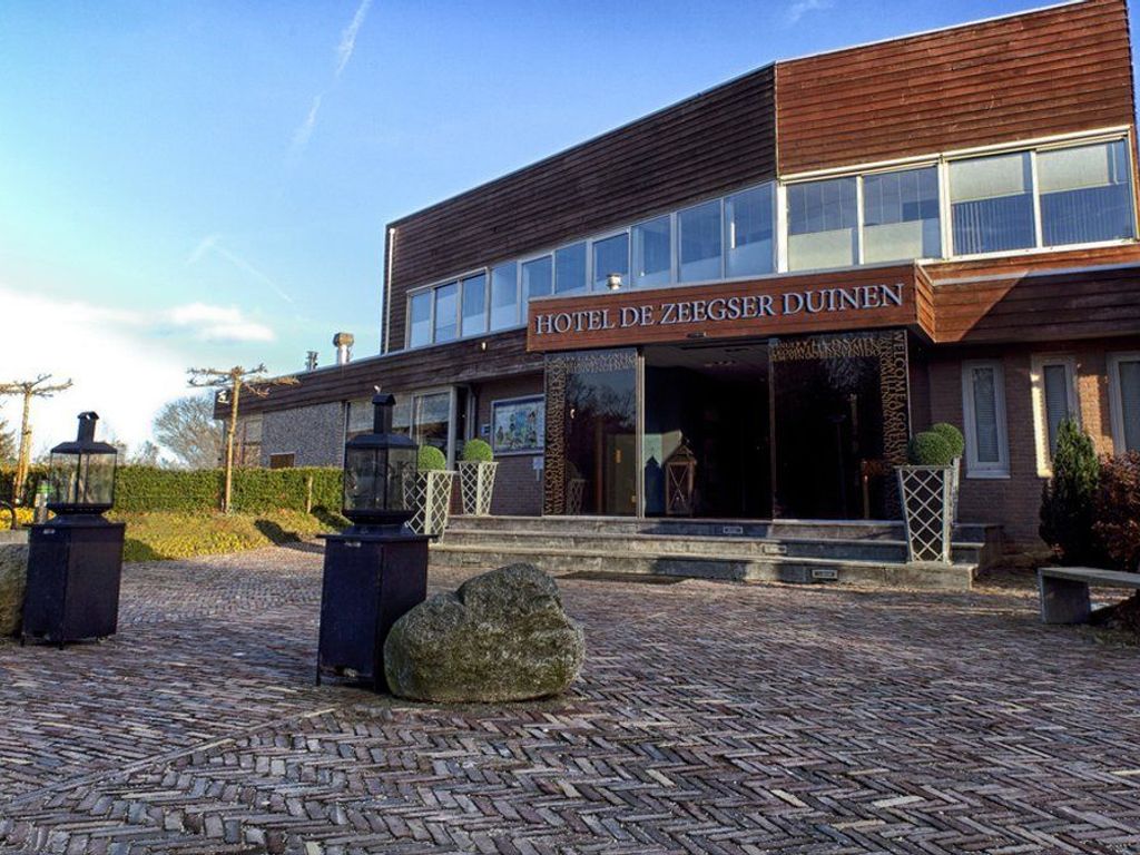 Fletcher Hotel De Zeegser Duinen