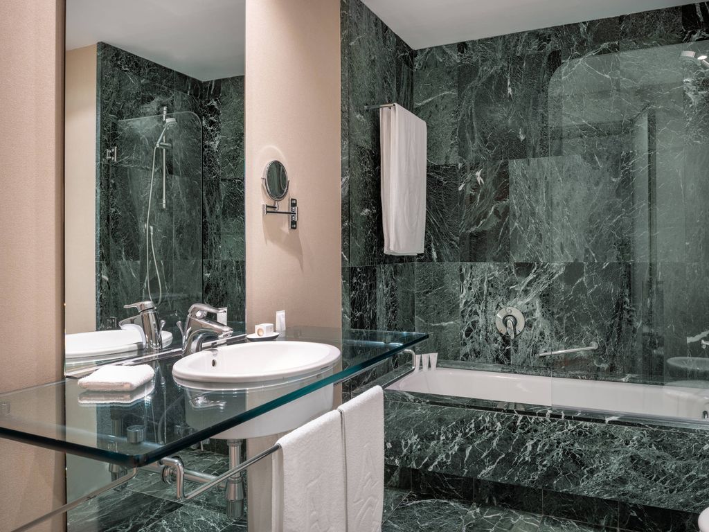 AC Hotels by Marriott Hotel Malaga Palacio