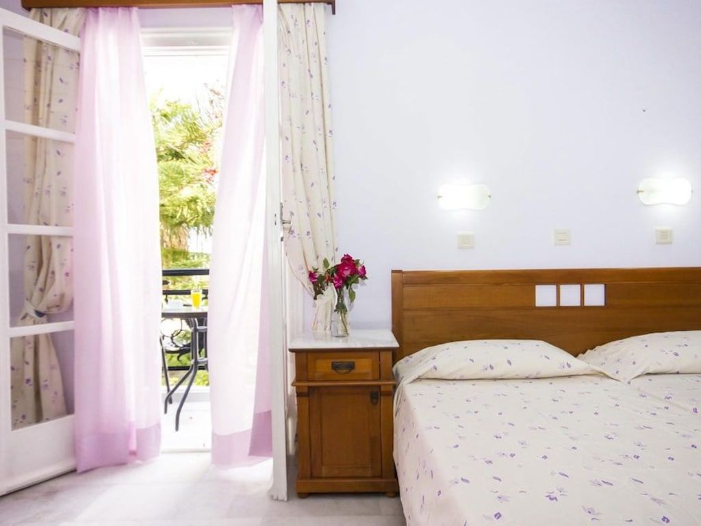 Naxos Holidays