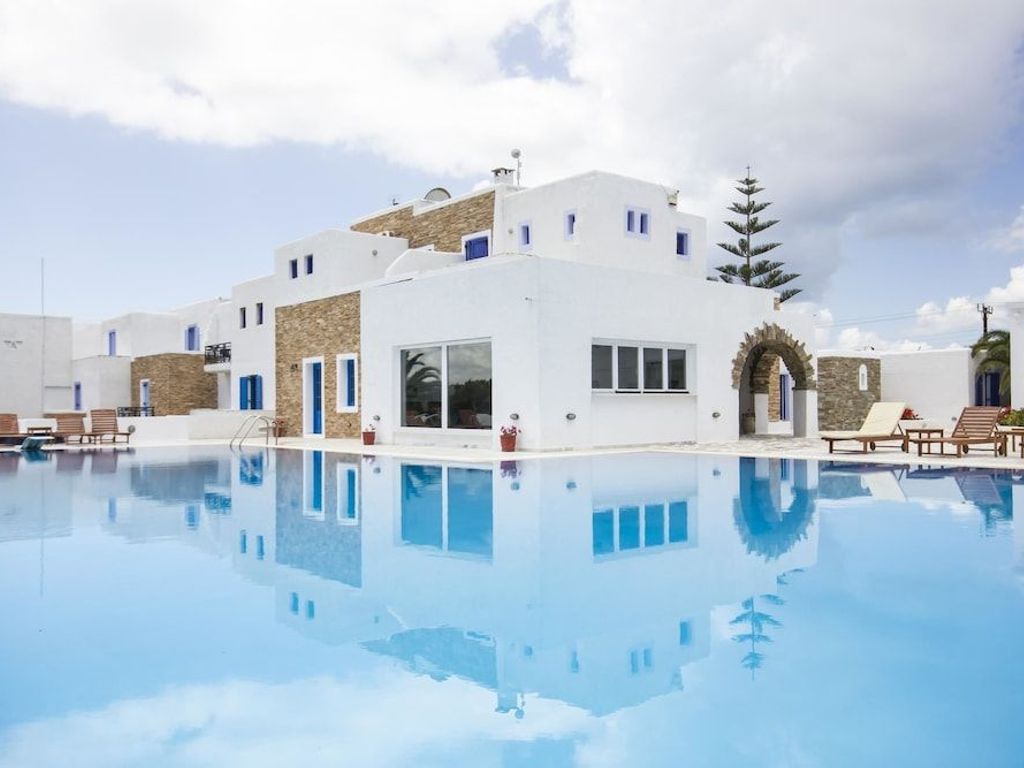 Naxos Holidays