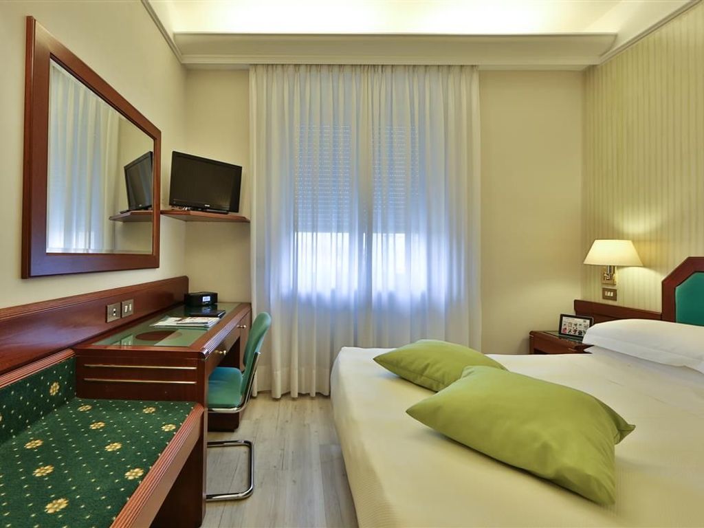 Hotel Astoria Sure Hotel Collection by Best Western Sure Hotel Collection By Best Western