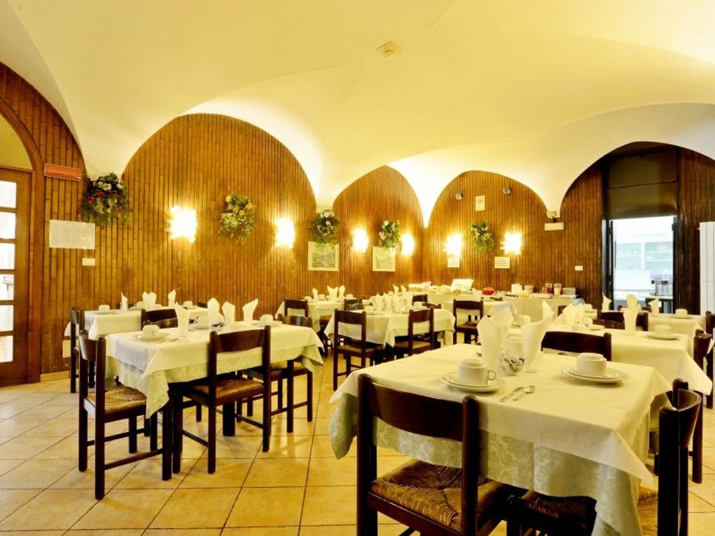 TIRRENO Hotel