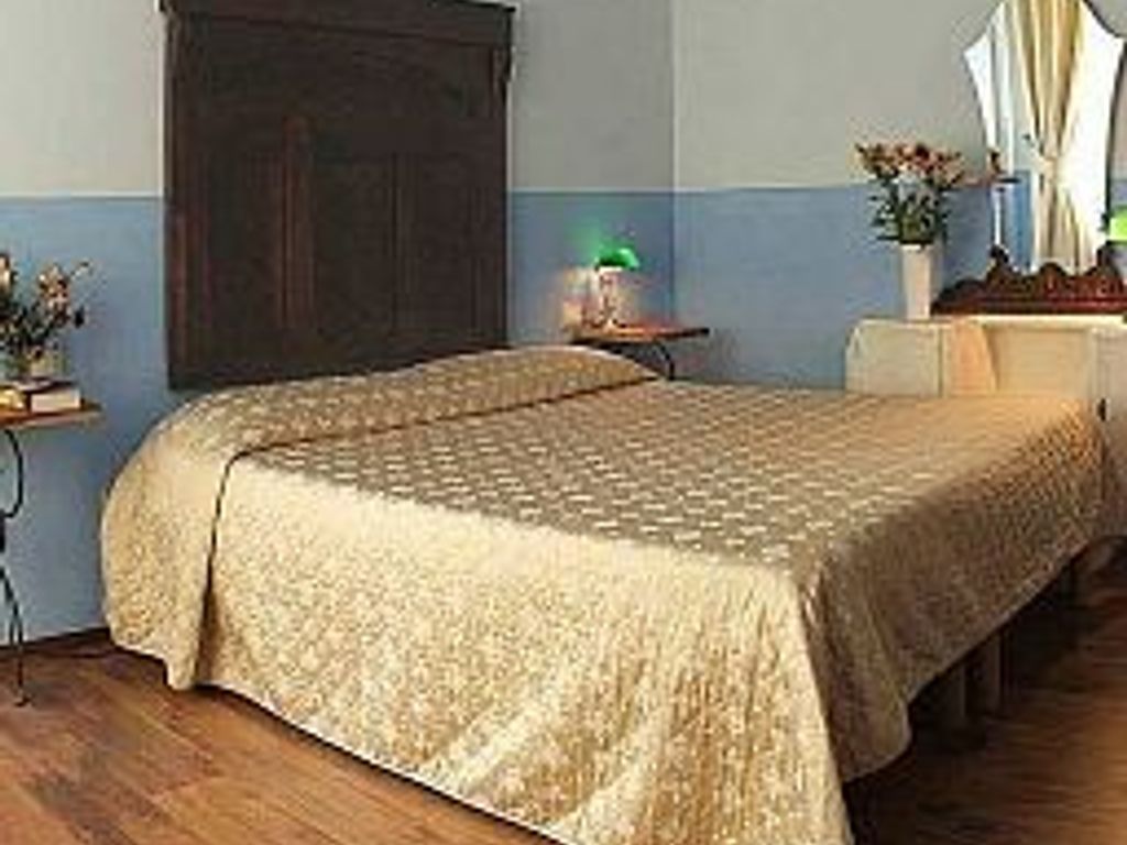 Hotel Azzi