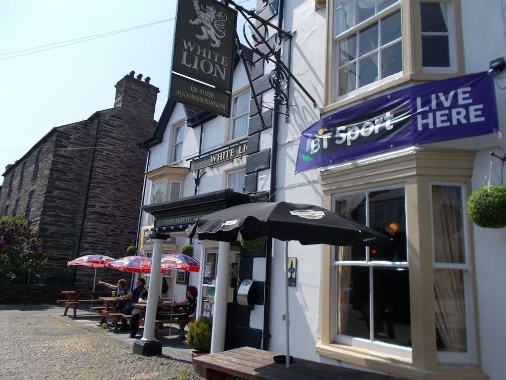 The White Lion Hotel