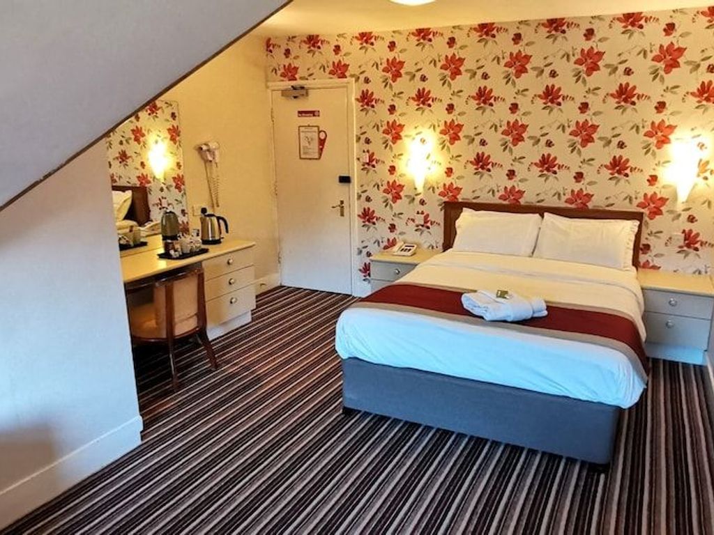 Russell Hotel