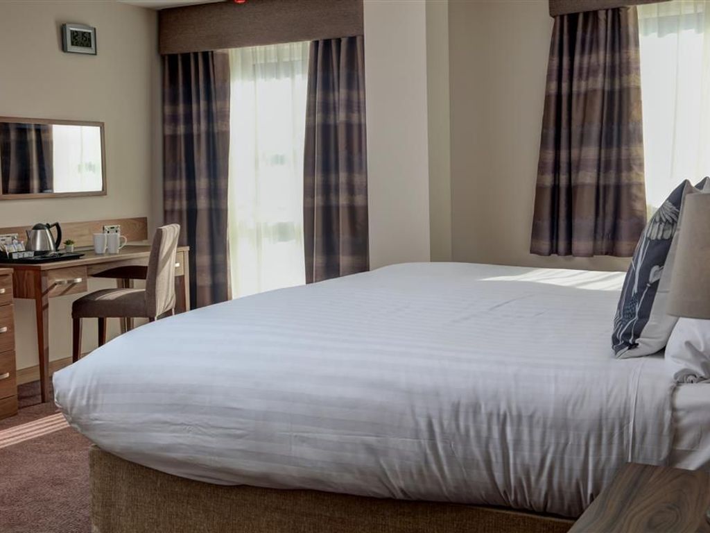 Best Western Kings Manor Hotel