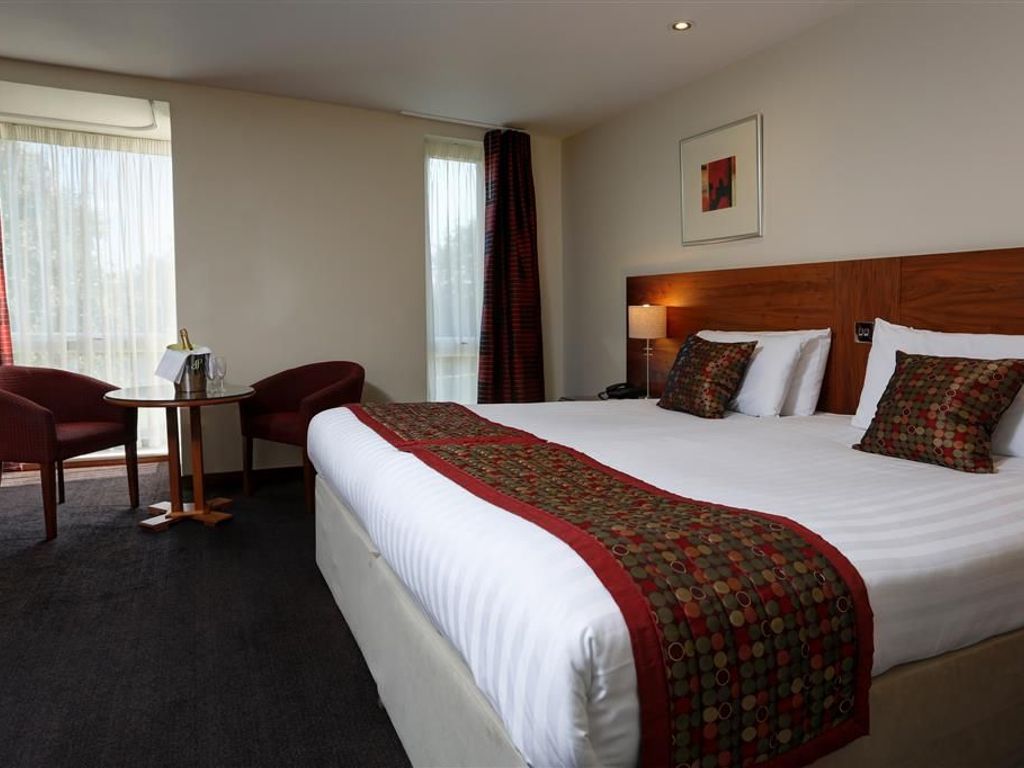 Best Western Kings Manor Hotel