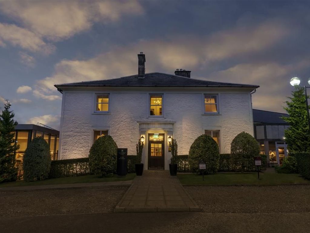 Macdonald Crutherland House