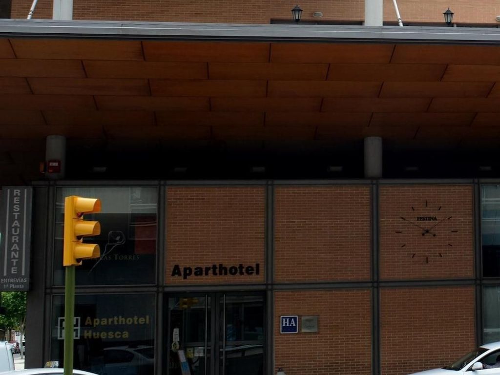 Aparthotel Suites Huesca