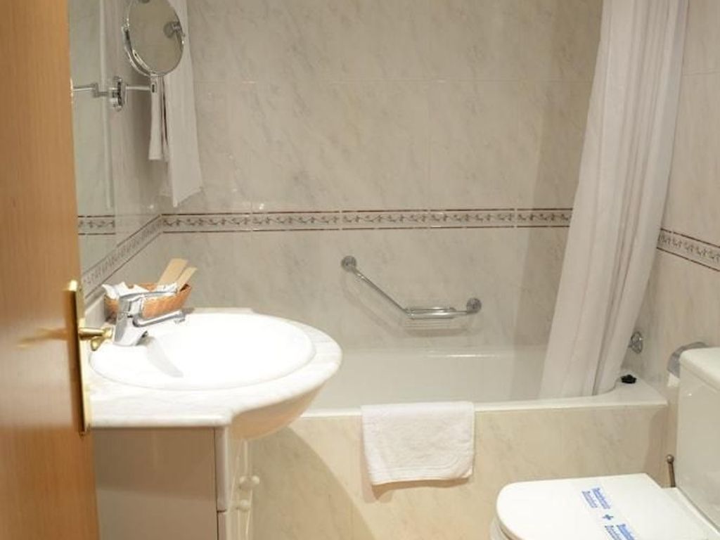 Aparthotel Suites Huesca