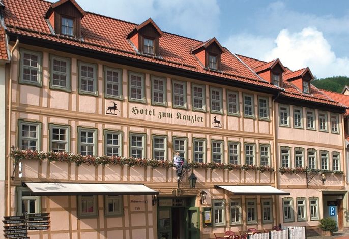 Zum Kanzler