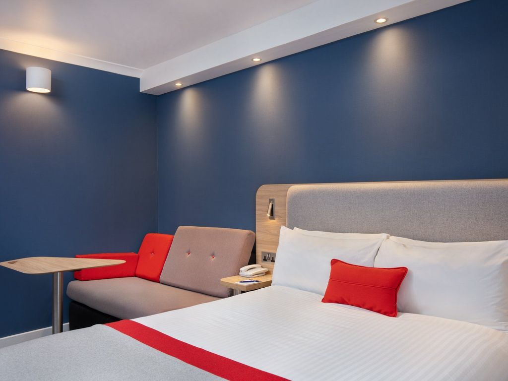 JCT.5 by IHG Holiday Inn Express STRATHCLYDE PARK M74