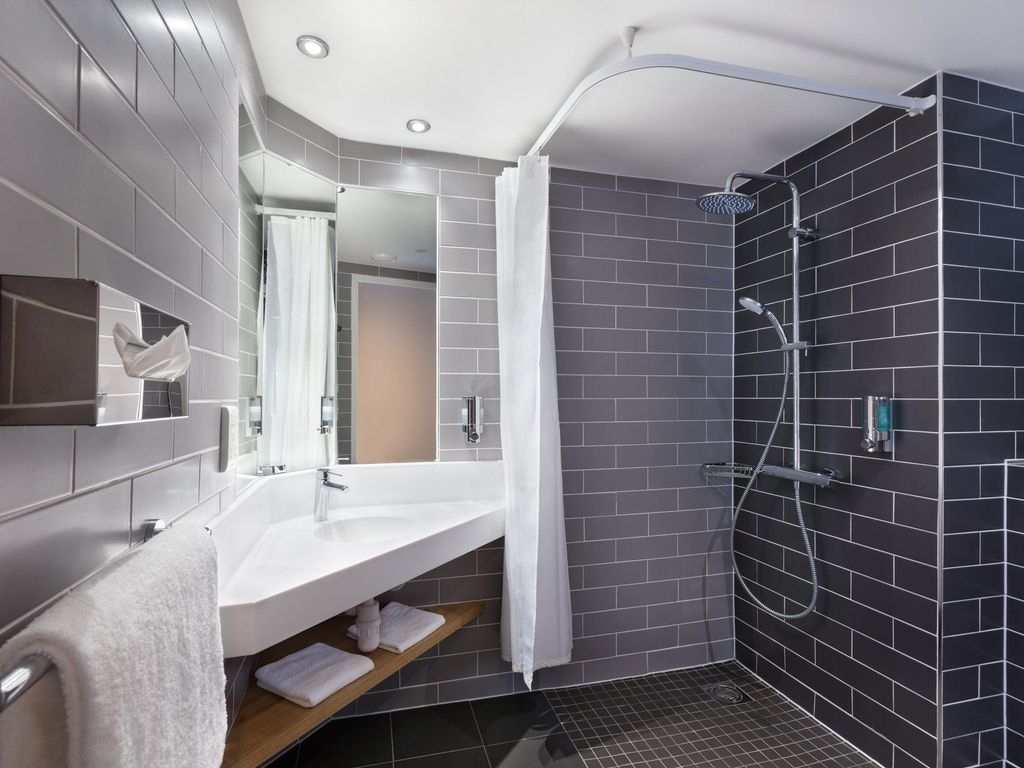 JCT.5 by IHG Holiday Inn Express STRATHCLYDE PARK M74