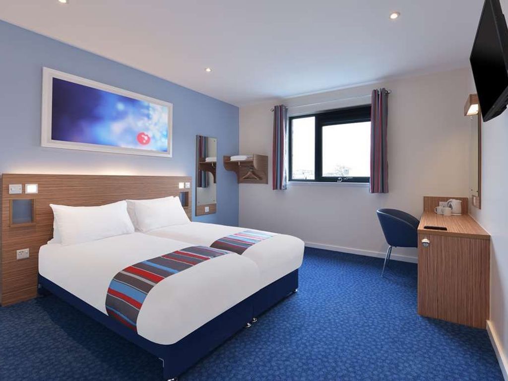 TRAVELODGE BRIDGWATER M5