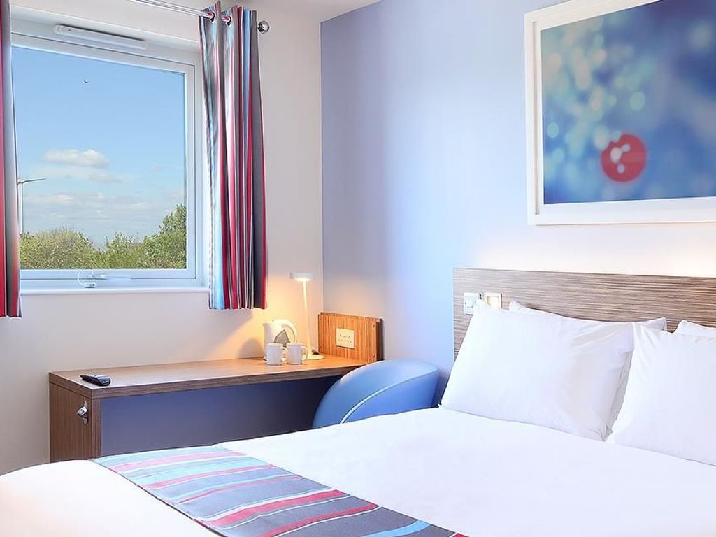 TRAVELODGE BRIDGWATER M5