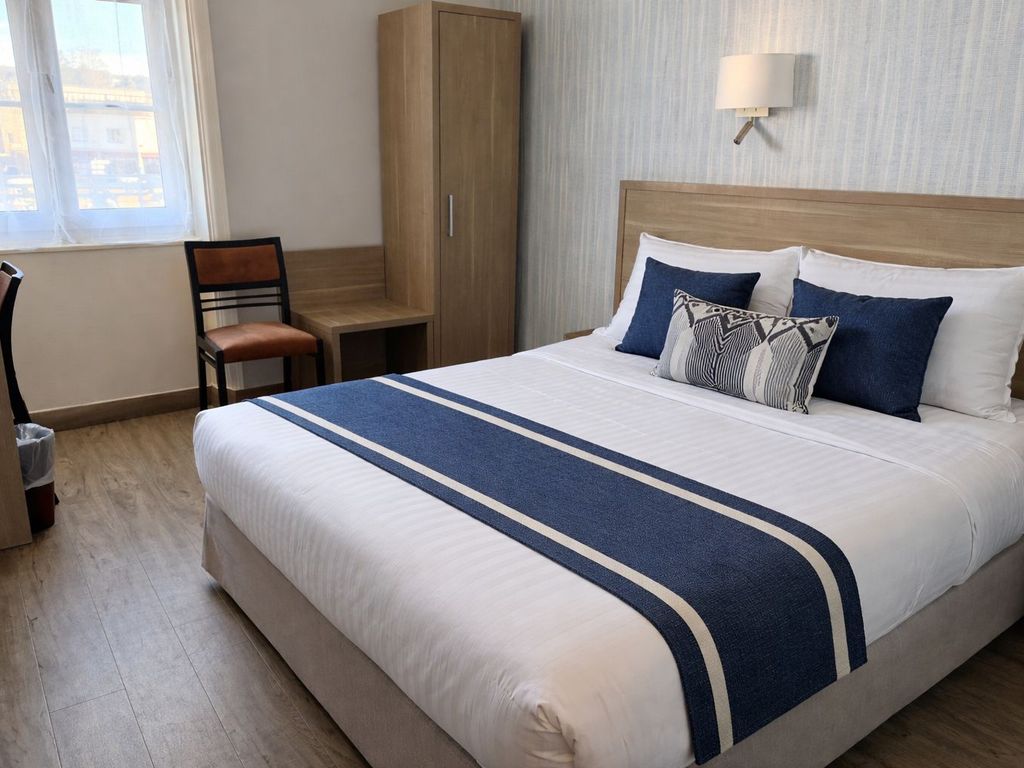 Logis - Grand Hotel Mayenne Logis