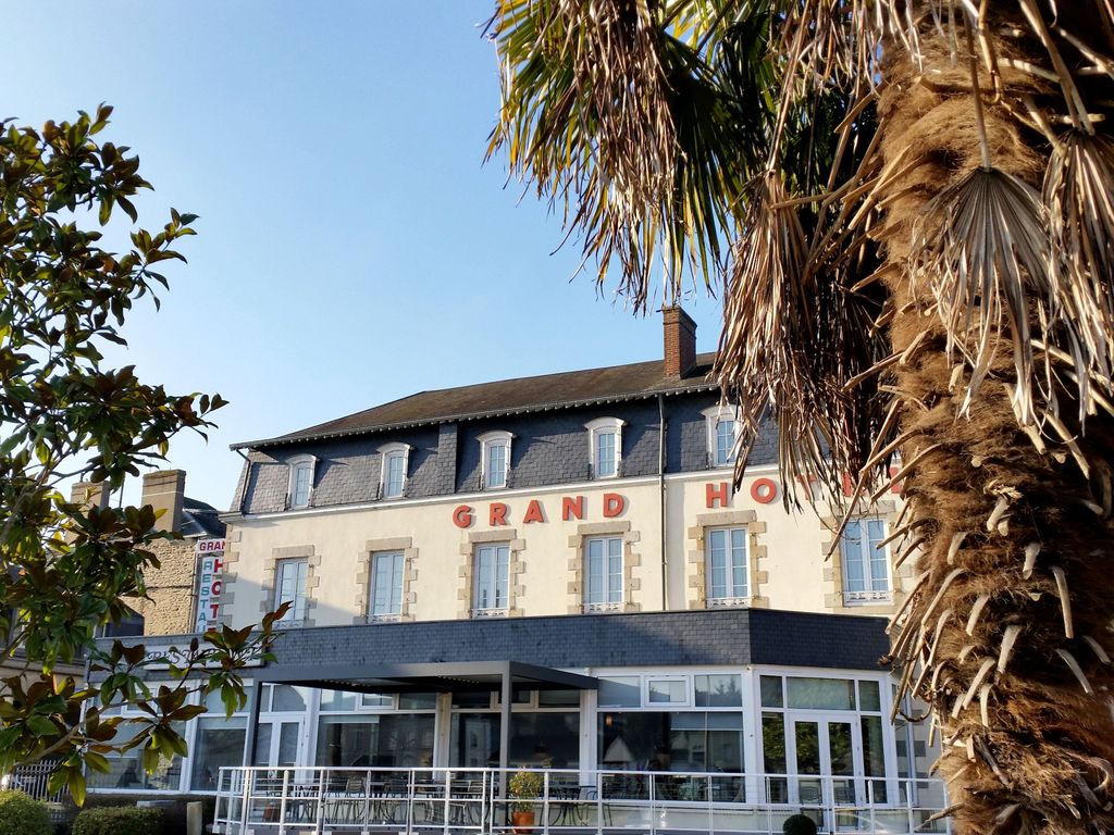 Logis - Grand Hotel Mayenne Logis