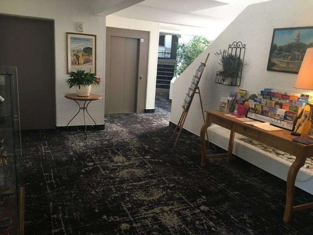 LE MOZART HOTEL