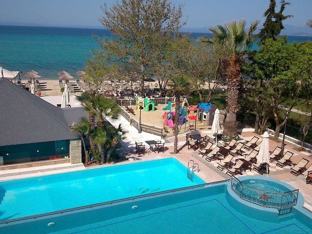 Naias Beach Hotel