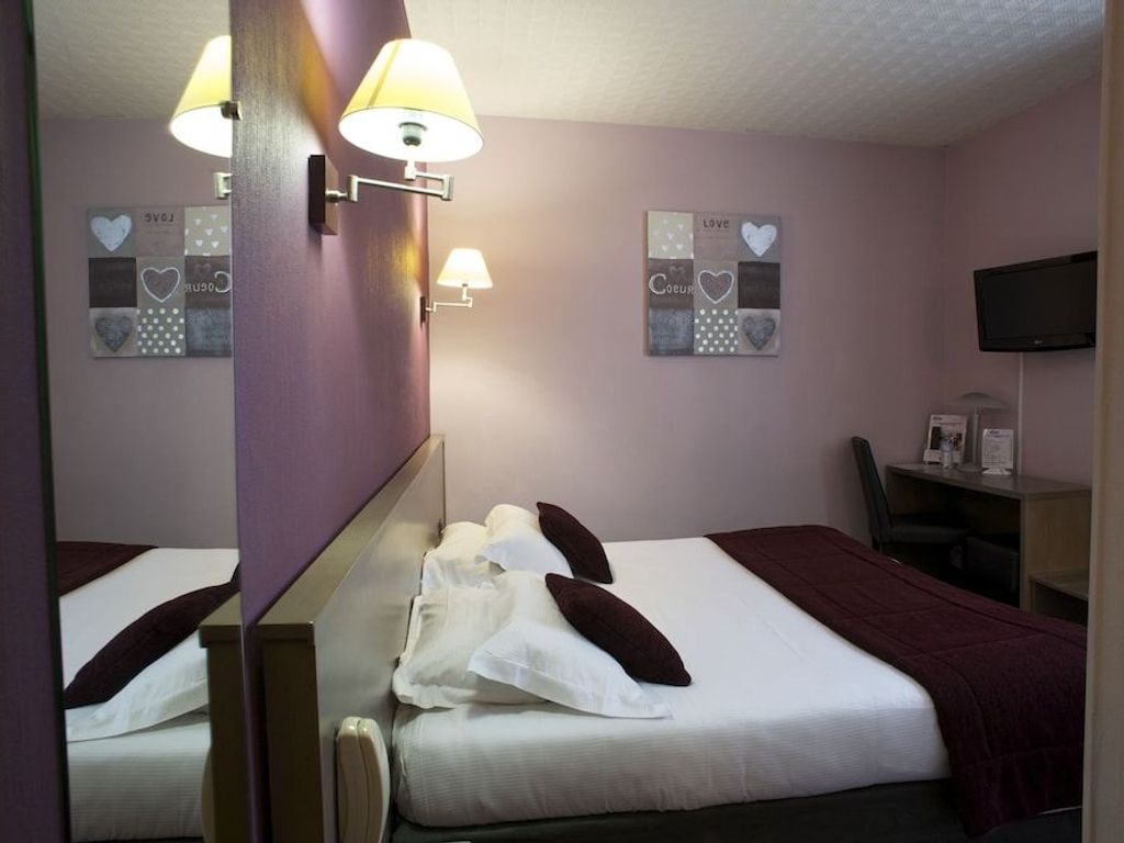 Brit Hotel Le Surcouf
