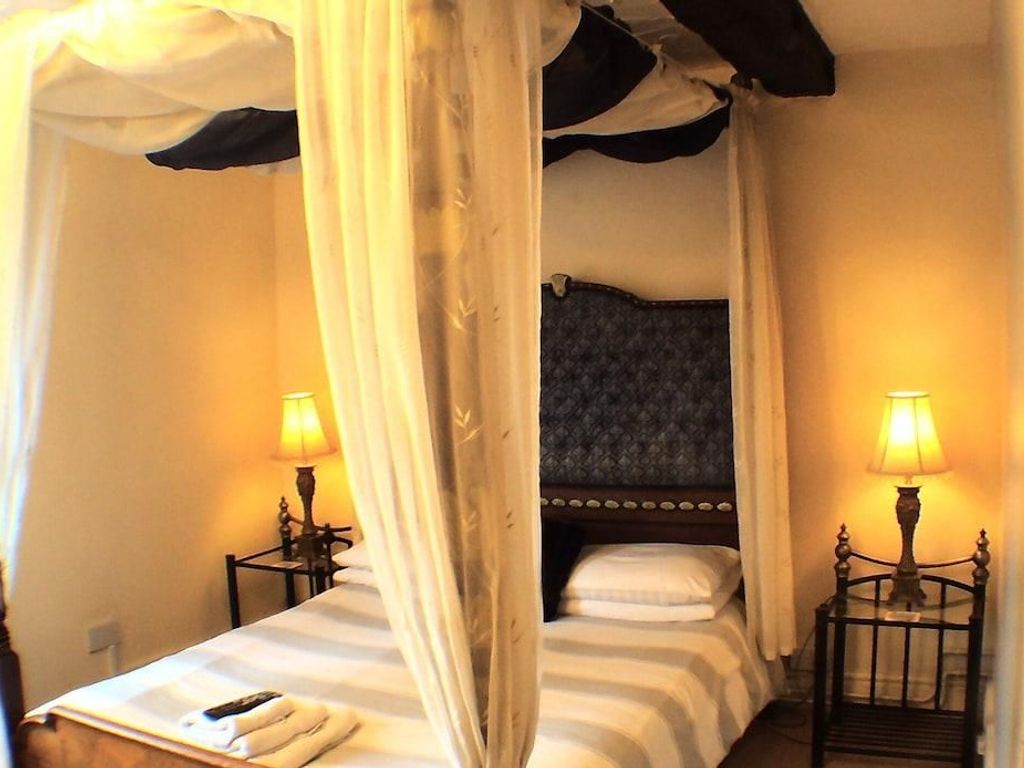 Featherstone Farm Hotel