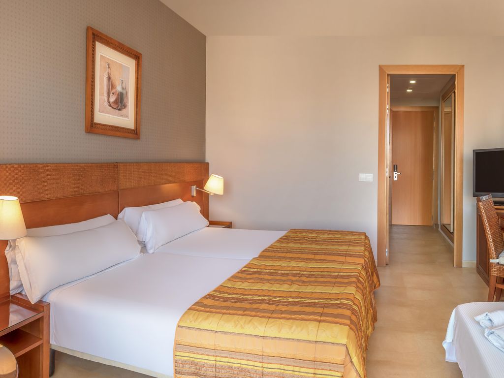 RH Ifach Hotel