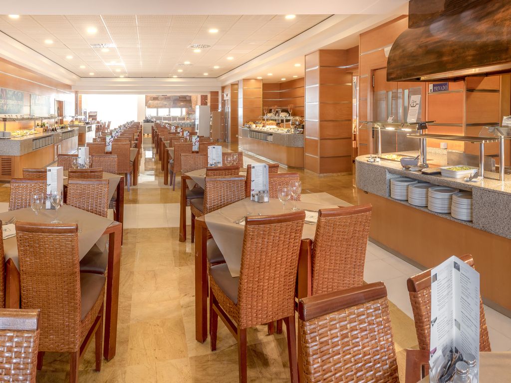 RH Ifach Hotel