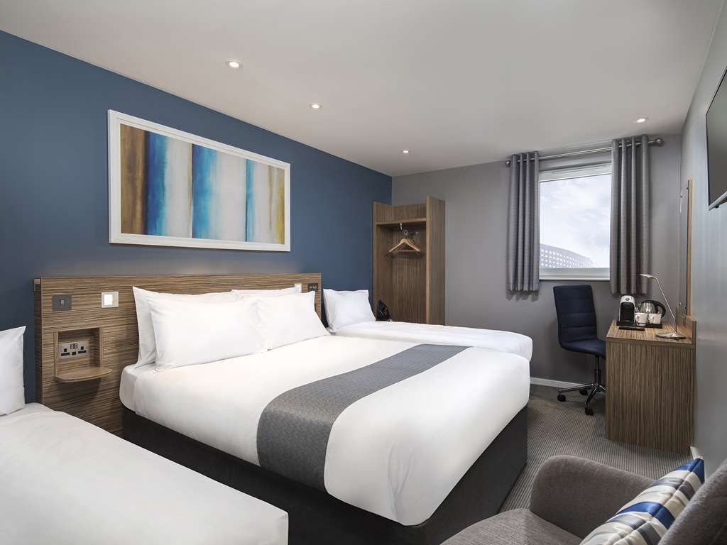 TRAVELODGE PLUS EDINBURGH CENTRAL