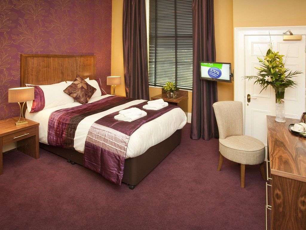 New Town Hotel
