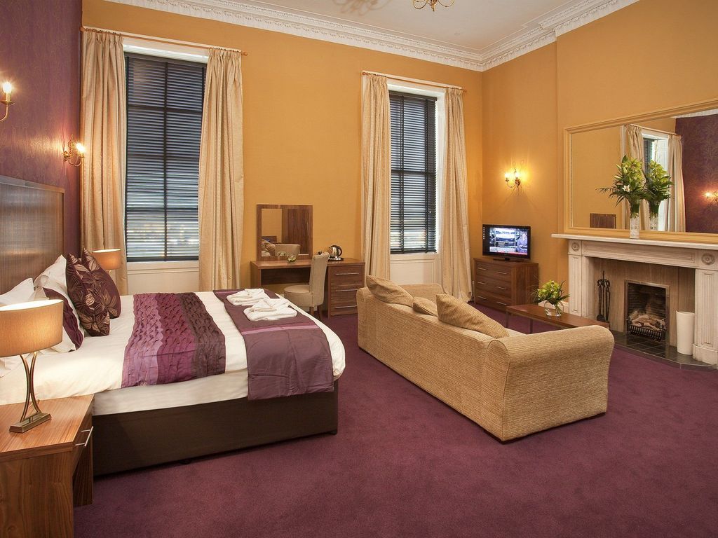 New Town Hotel