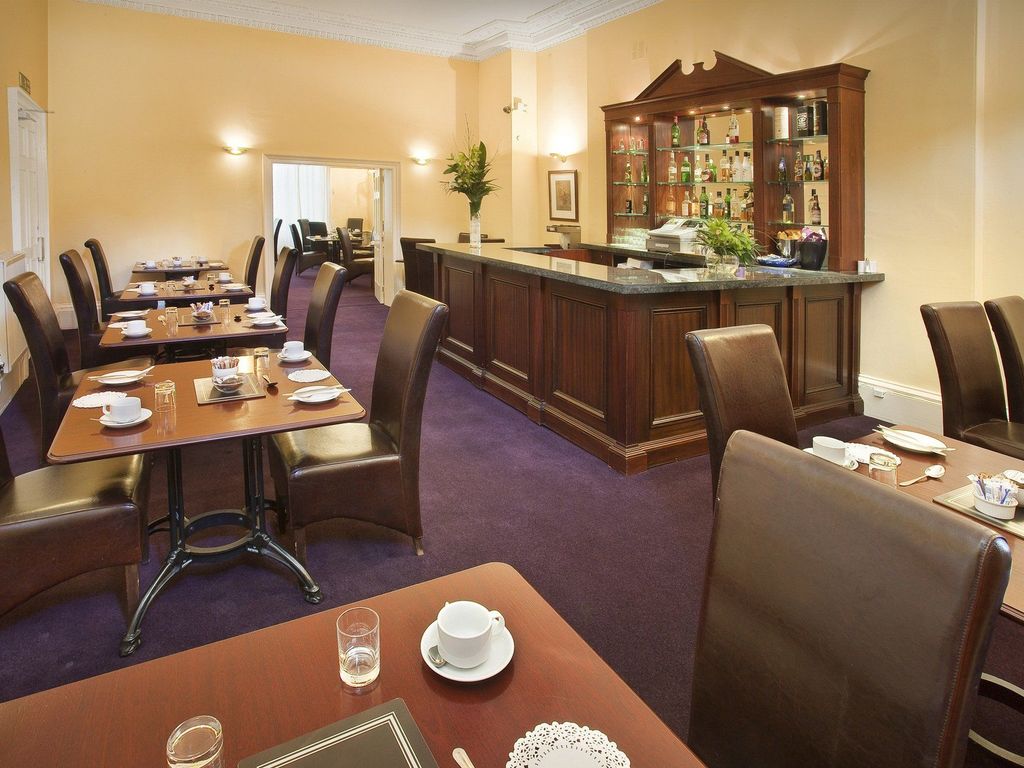 New Town Hotel