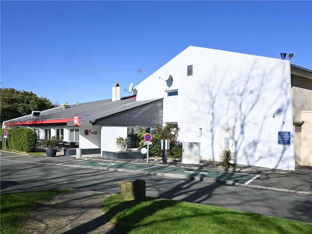 ibis Laval Le Relais d'Armor