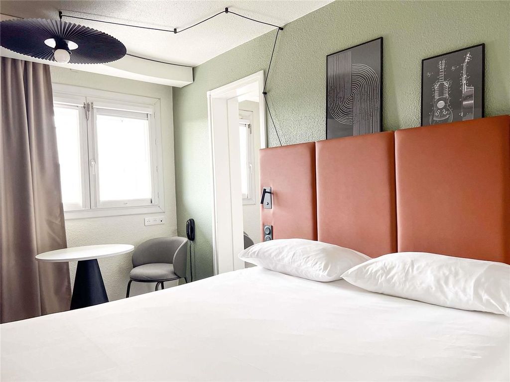 ibis Nîmes Ouest