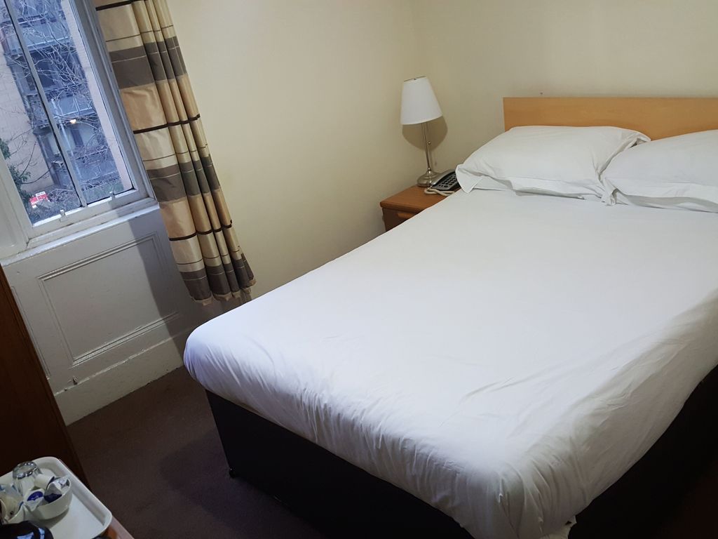 McLays Guest House